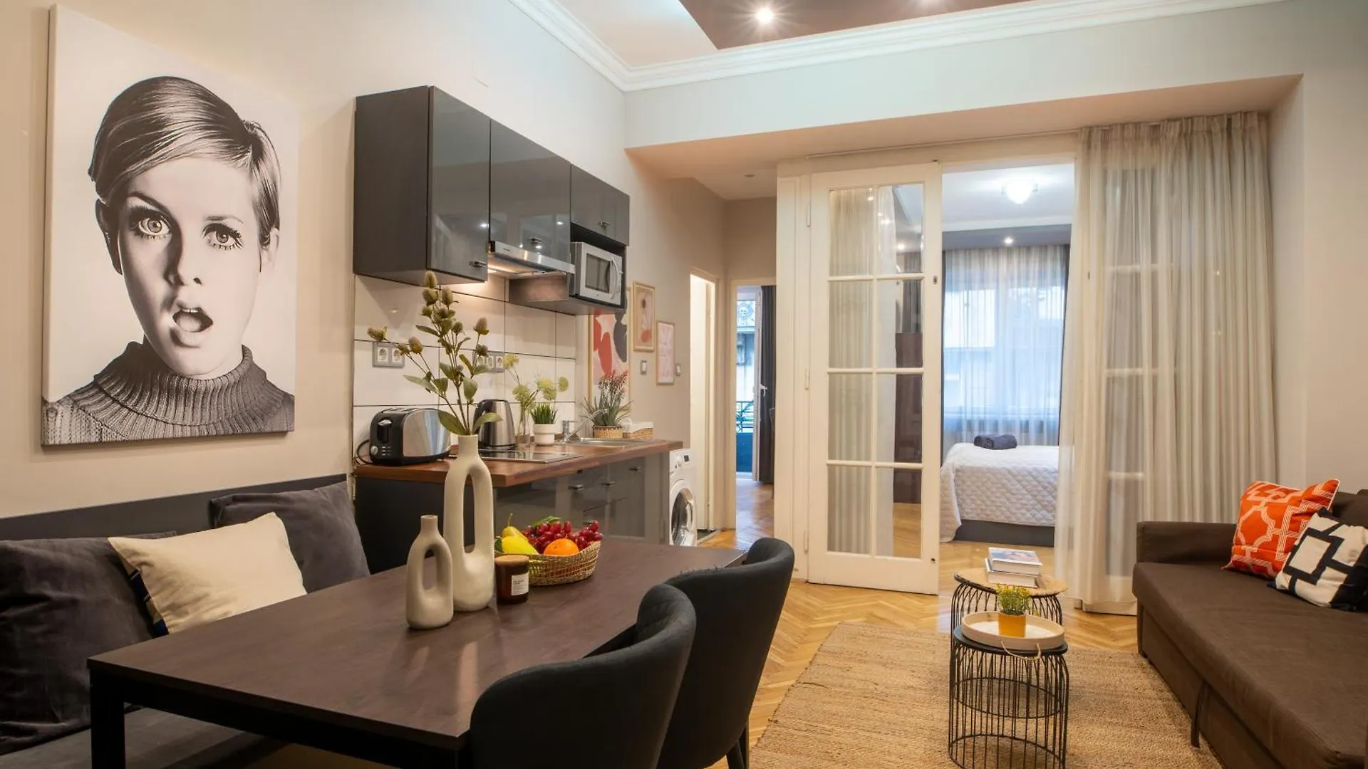 Super Central Cosy 3Br Near Newyork Cafe With Balcony Budapest Apartment