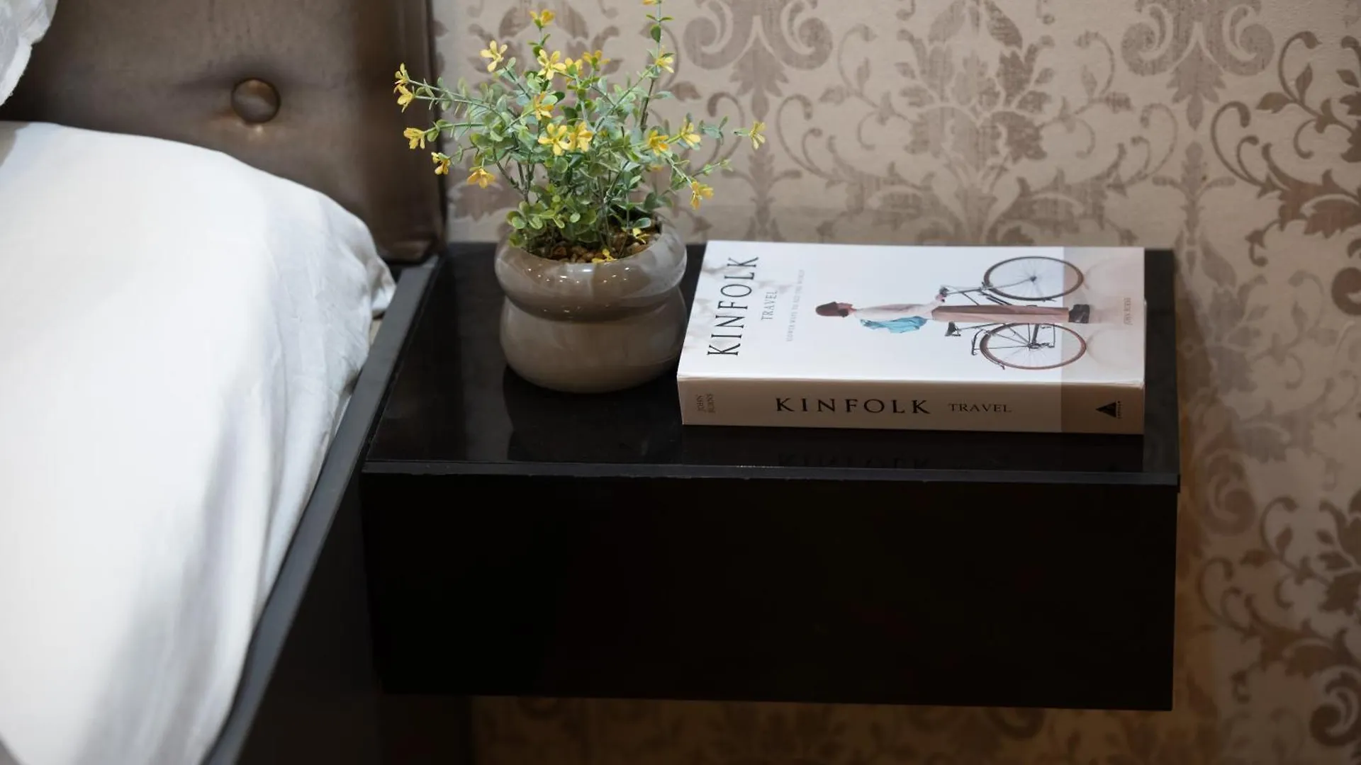 Super Central Cosy 3Br Near Newyork Cafe With Balcony Budapest Apartment