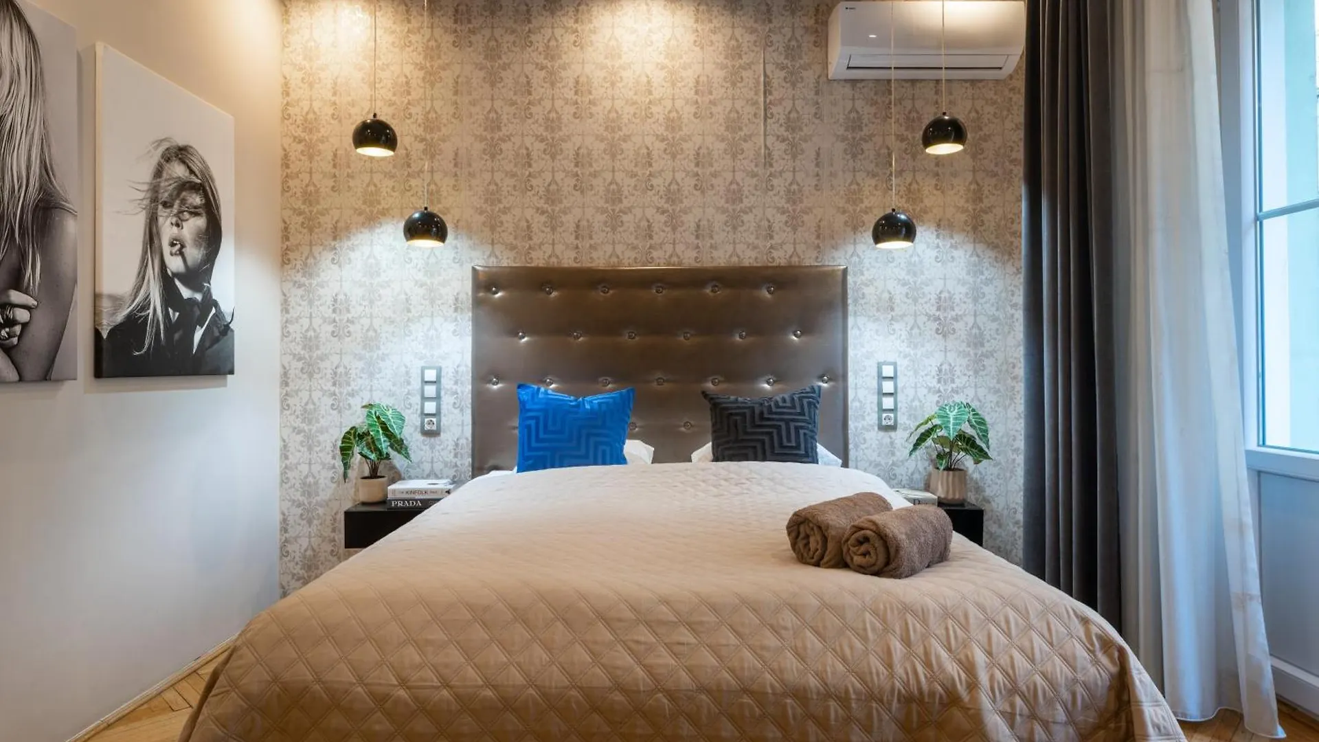 Super Central Cosy 3Br Near Newyork Cafe With Balcony Budapest Apartment